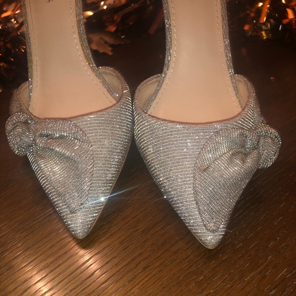 So GLAM, never worn! - Picture 4 of 4